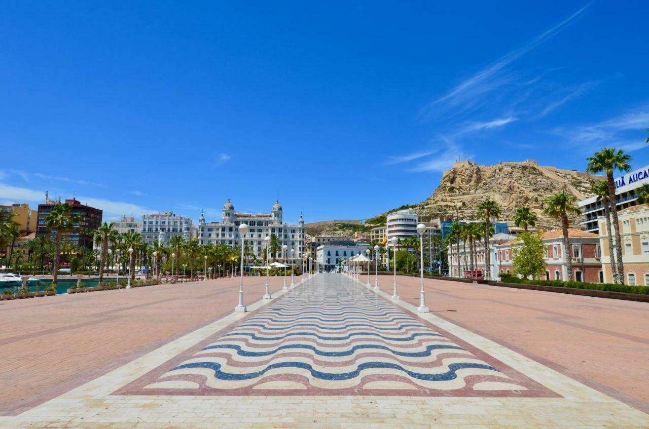 Playa Postiguet Penthouse By Nras Apartman Alicante Kültér fotó